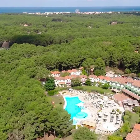 Pierre & Les Pins База отдыха